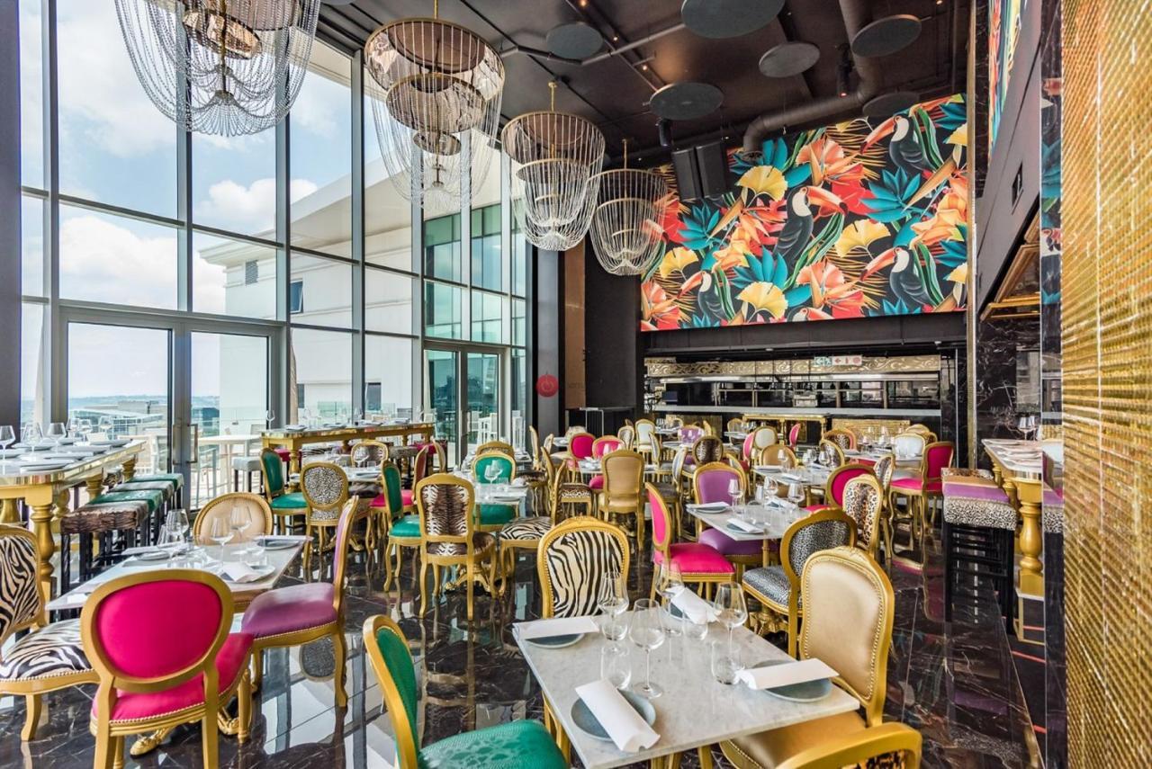 Hotel Sky Sandton Йоханнесбург Экстерьер фото