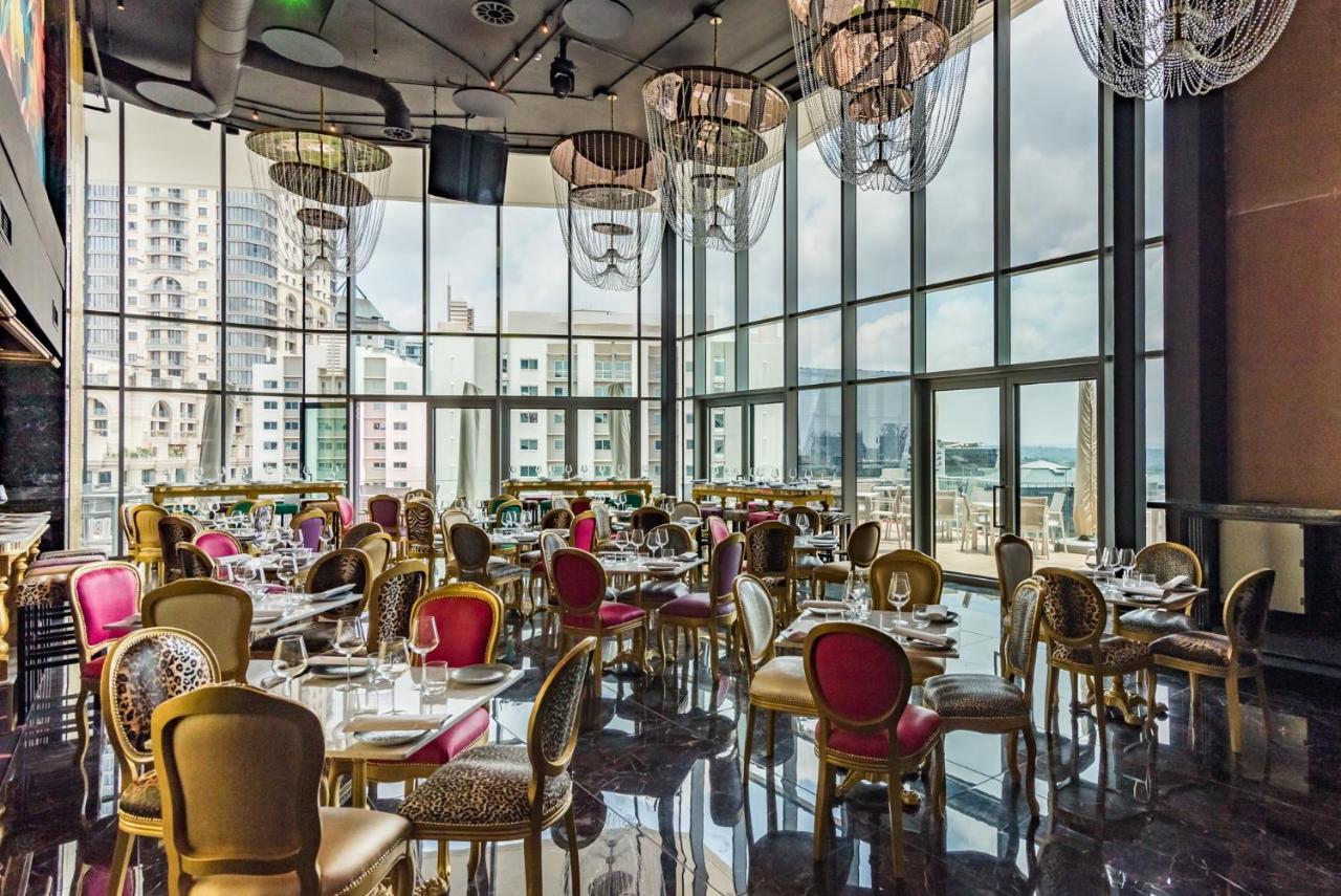 Hotel Sky Sandton Йоханнесбург Экстерьер фото