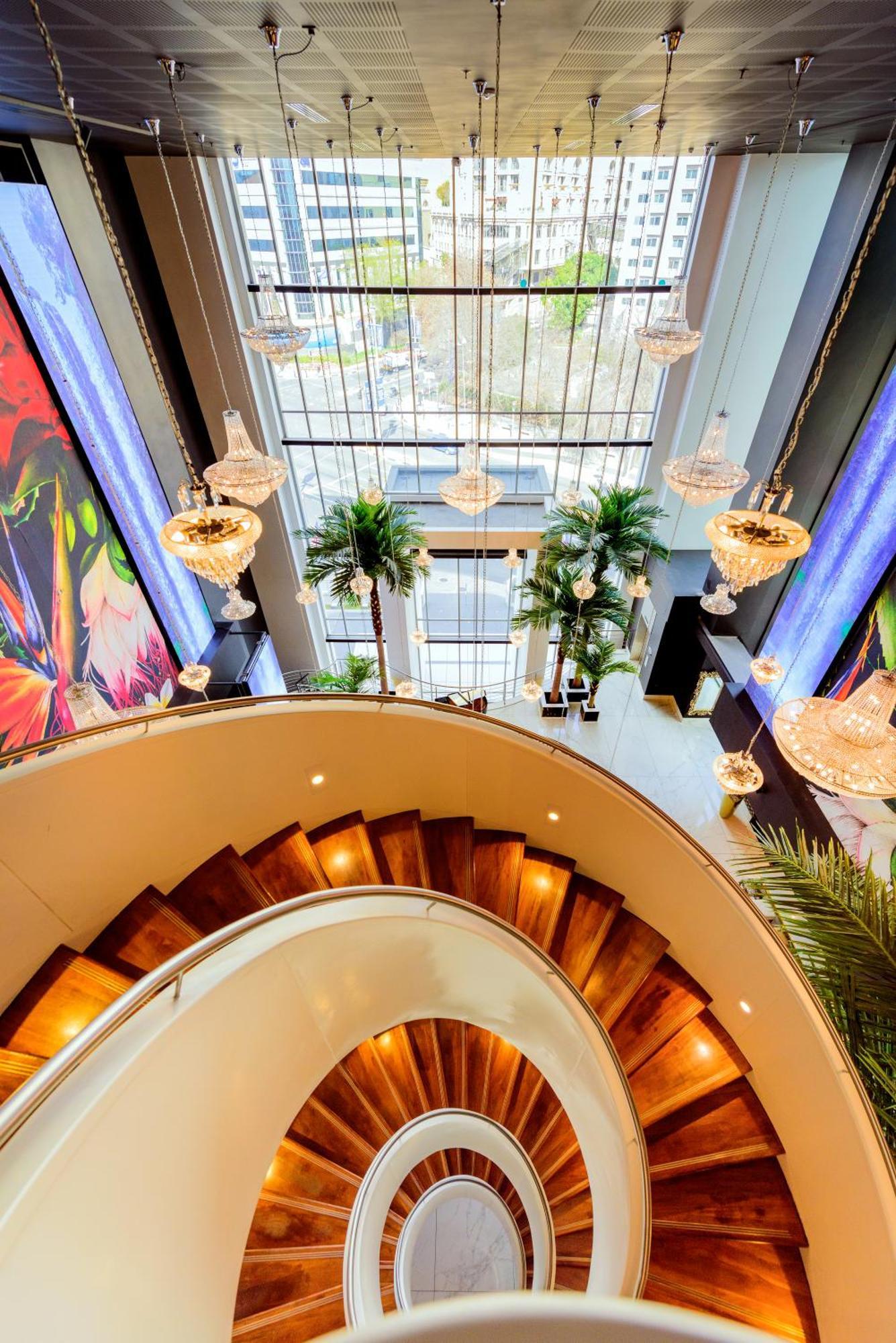Hotel Sky Sandton Йоханнесбург Экстерьер фото